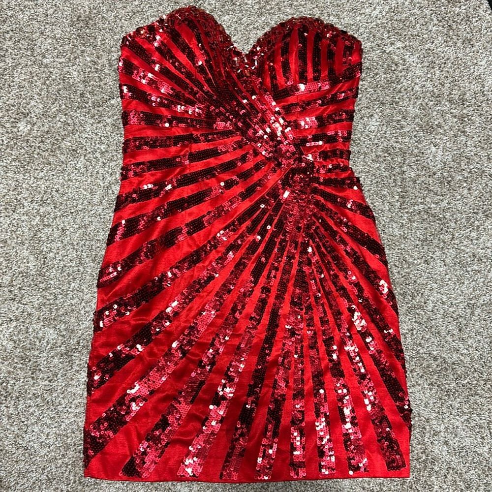 Mari Lee by Madeline Gardner satin sequin strapless cocktail holiday dress